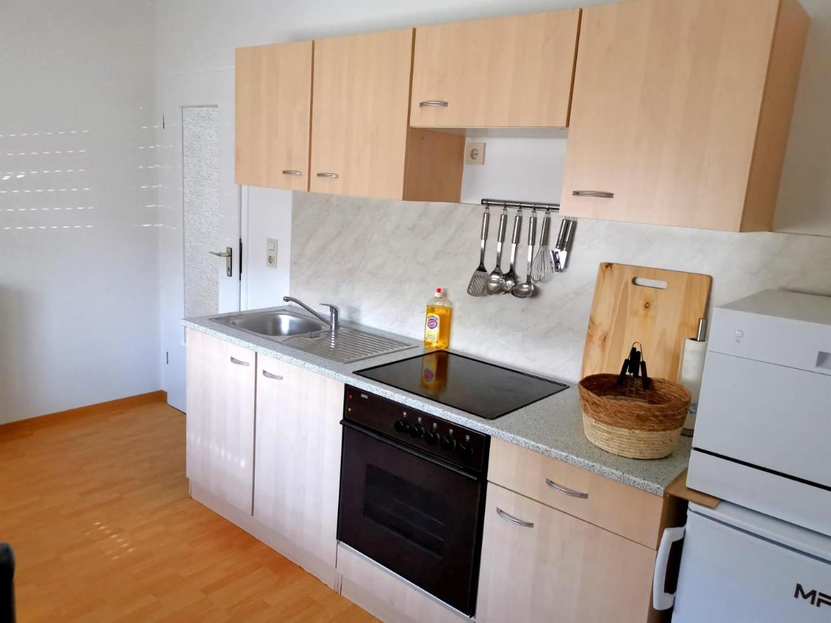 Apartment Milonia 3 *